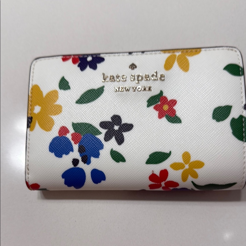 Kate Spade white Floral Wallet
